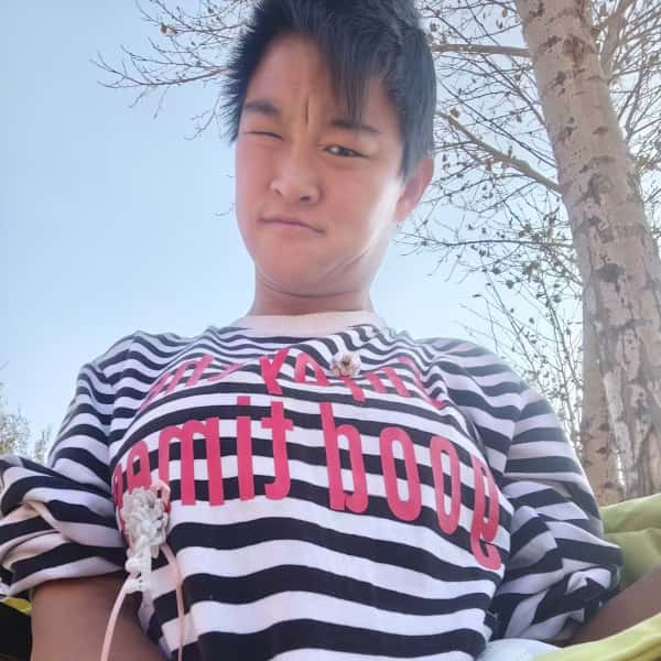 内蒙古24岁单身美女真诚找对象-内蒙古征婚相亲网